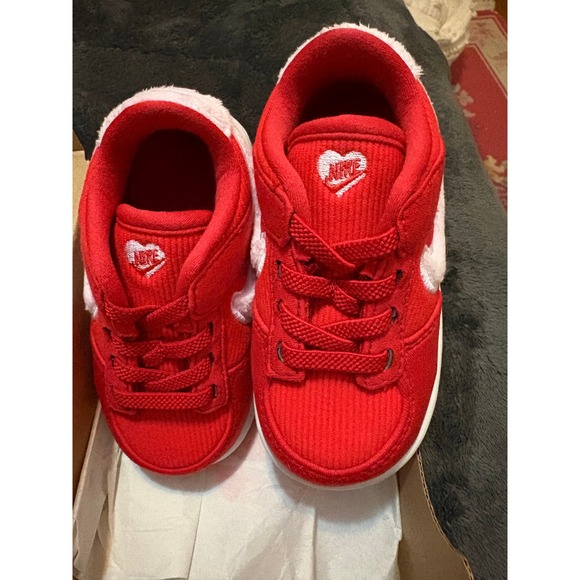 Nike Dunk Low TD Toddler Shoes Red White Swoosh "To You" Heart Sz 6c‎ - Picture 4 of 5
